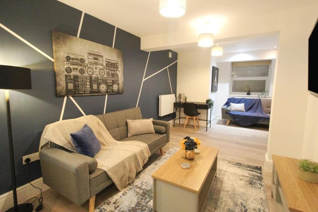 Spacious 1 Bed Apartment 1 Minute Walk From Square Nottingham Esterno foto