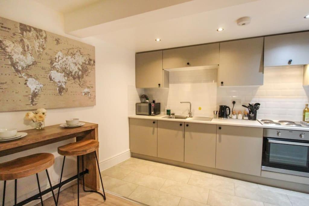 Spacious 1 Bed Apartment 1 Minute Walk From Square Nottingham Esterno foto