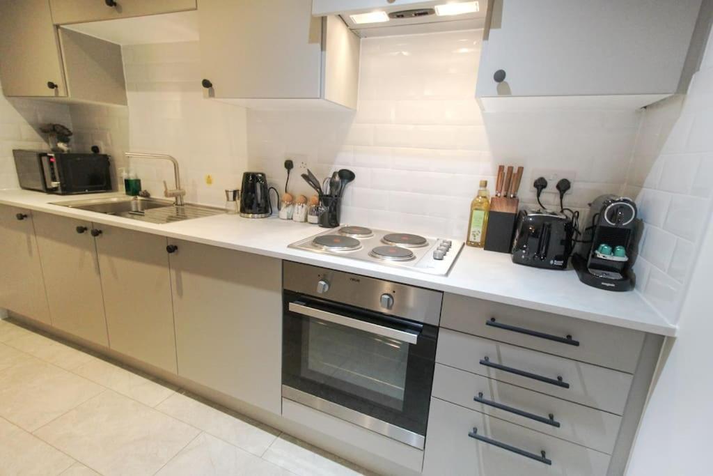 Spacious 1 Bed Apartment 1 Minute Walk From Square Nottingham Esterno foto